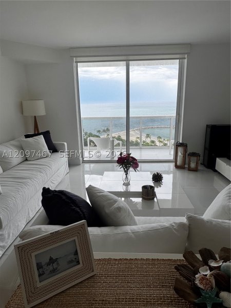 Apartment for rent at Harbour House 1434
