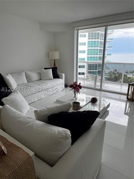 Apartment for rent at Harbour House 1434