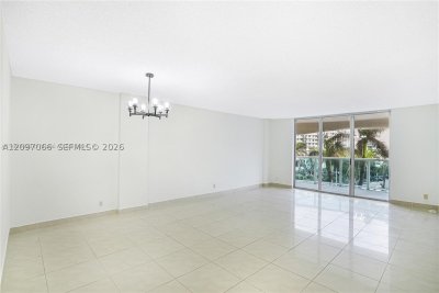Comprar apartamento en Hallmark of Hollywood 414
