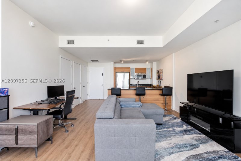 Property photo # 9