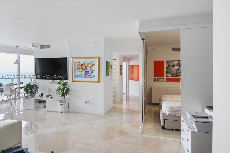 Alquiler de apartamento en Akoya 3909