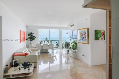 Alquiler de apartamento en Akoya 3909
