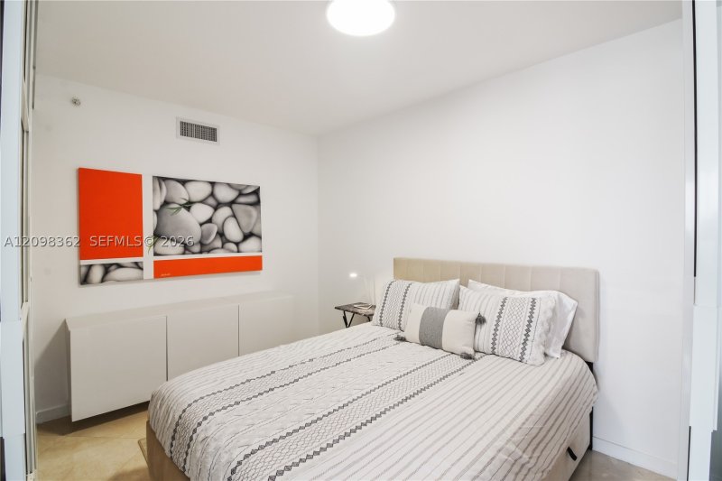 Alquiler de apartamento en Akoya 3909