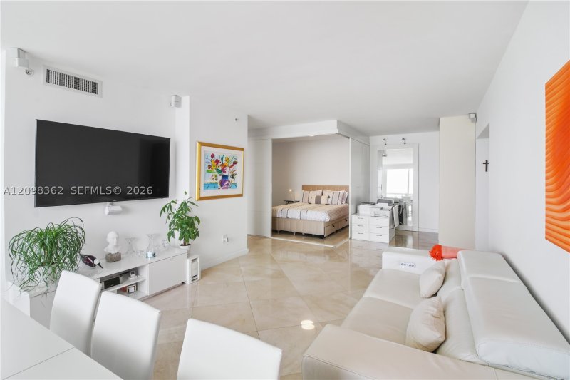 Alquiler de apartamento en Akoya 3909