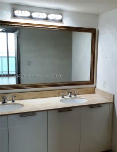 Comprar apartamento en 1800 Club 3405