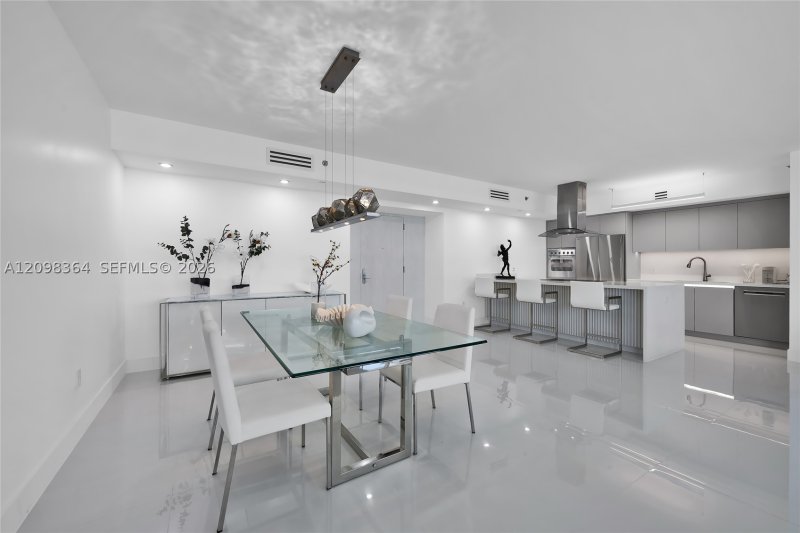Comprar apartamento no Beach Club One 4110