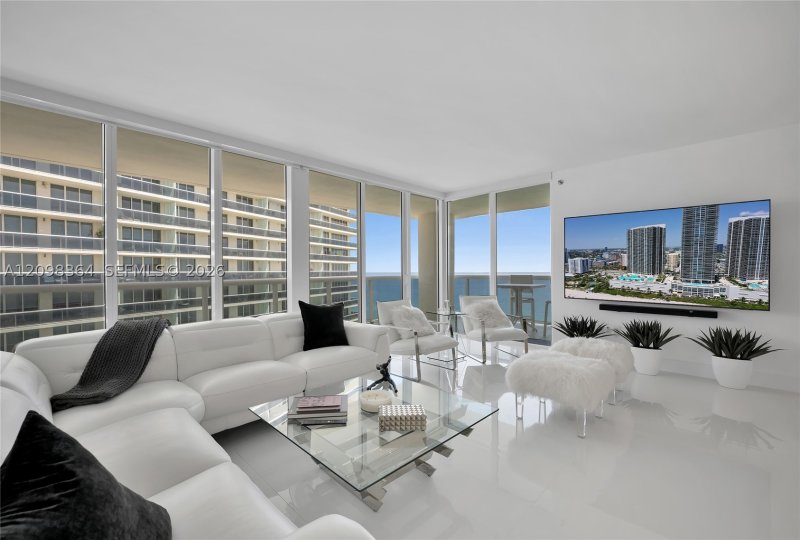 Comprar apartamento no Beach Club One 4110