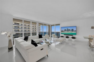 Comprar apartamento no Beach Club One 4110