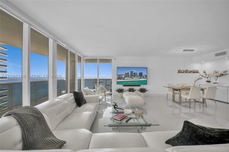 Comprar apartamento no Beach Club One 4110