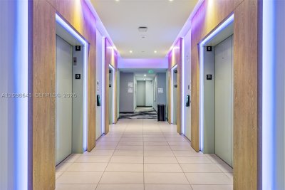 Comprar apartamento no YotelPad Miami 3106