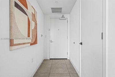 Comprar apartamento no YotelPad Miami 3106