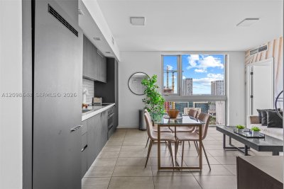 Comprar apartamento no YotelPad Miami 3106