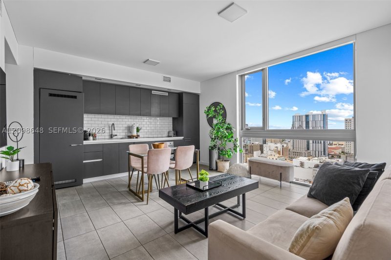 Comprar apartamento no YotelPad Miami 3106