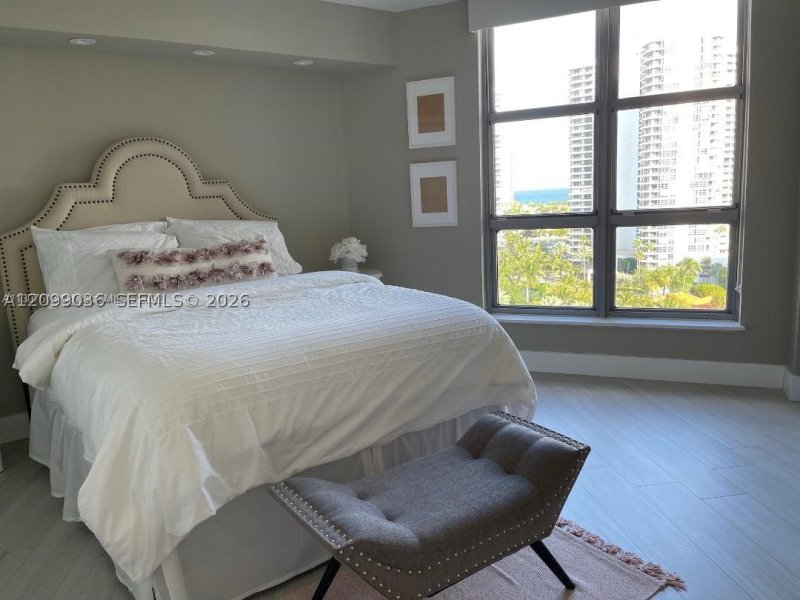 Apartment for rent at Mystic Pointe 400 1507