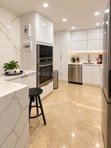 Comprar apartamento en Oceanside Plaza 14Y