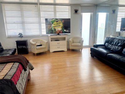 Decoplage Apt #812