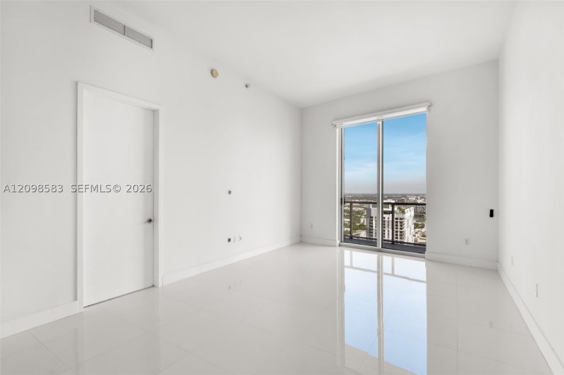 Condo for sale at Latitude On The River 4401