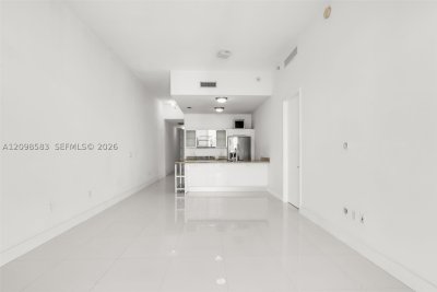 Comprar apartamento en Latitude On The River 4401