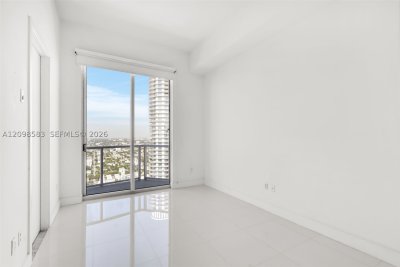 Comprar apartamento en Latitude On The River 4401