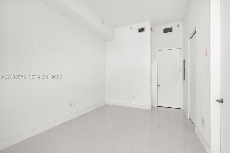 Condo for sale at Latitude On The River 4401