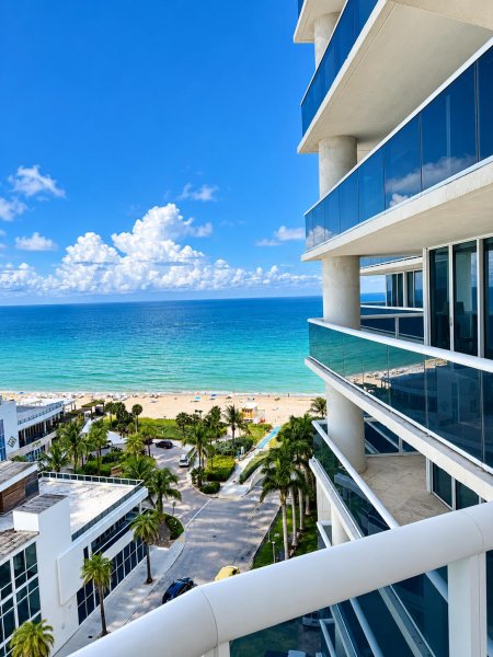 Condo for sale at Beach Club Three 1210