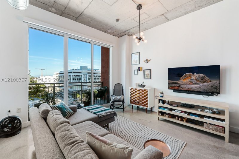 Property photo # 6