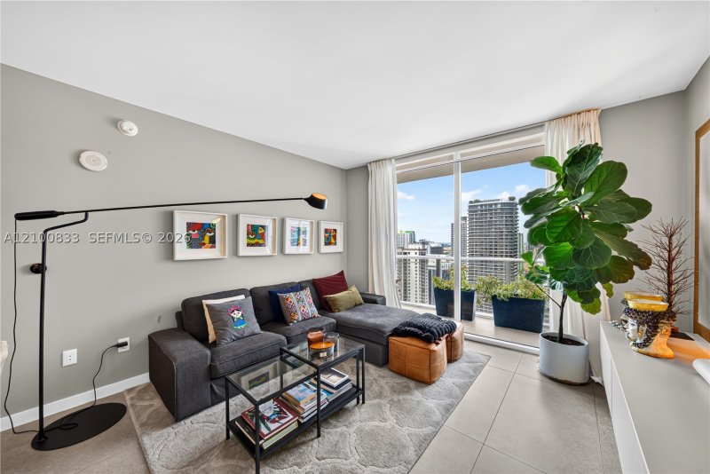 Comprar apartamento en 1100 Millecento 3807