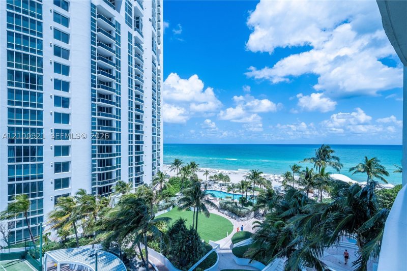 Condo for sale at Trump International Sonesta Beach Resort 504 & 505