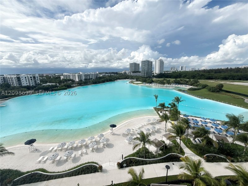 Condo for sale at One Park Tower by Turnberry 901