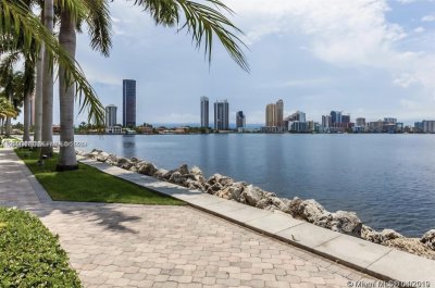 Comprar apartamento no Mystic Pointe 300 1202