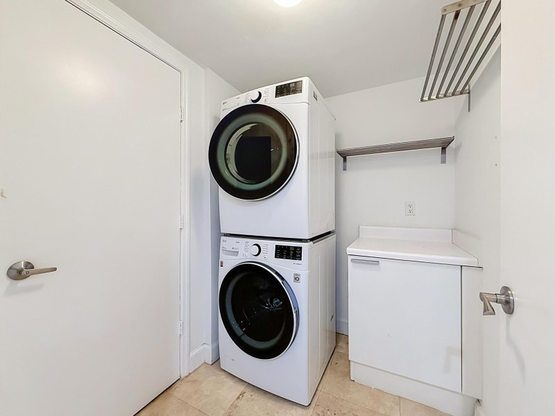 Aluguel de apartamento no One Fifty One at Biscayne 505