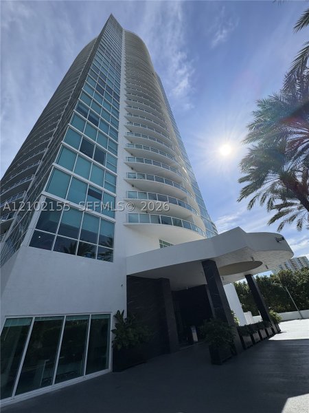 Condo for sale at Skyline On Brickell 2512
