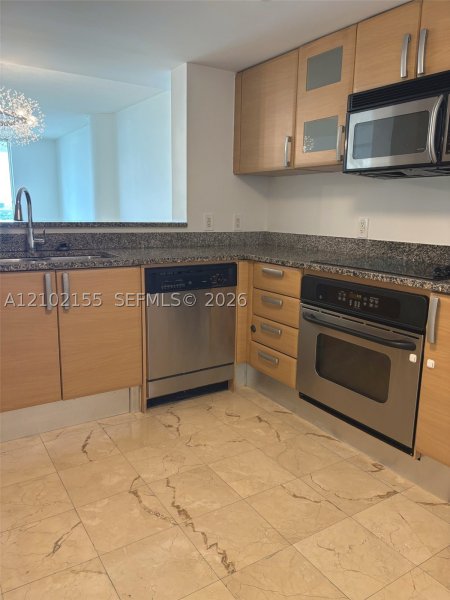 Condo for sale at Skyline On Brickell 2512