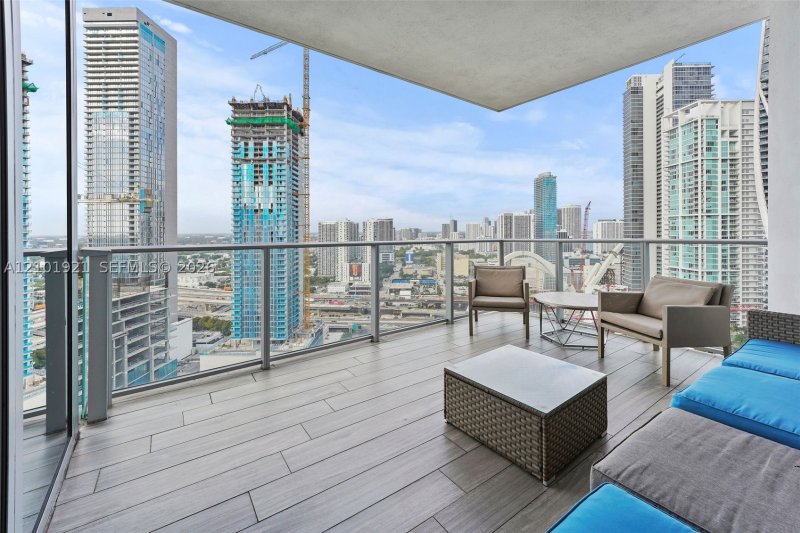 Aluguel de apartamento no Paramount Miami WorldCenter 2601