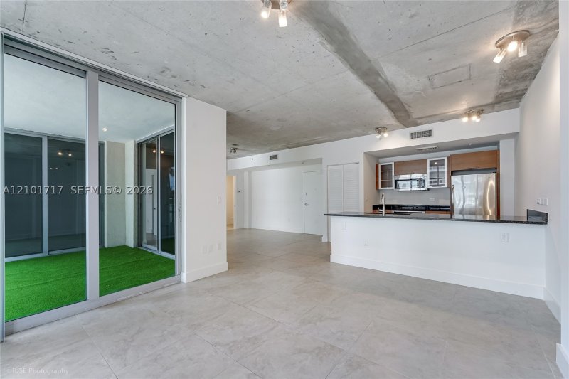 Condo for sale at Midtown Miami 2 M0808