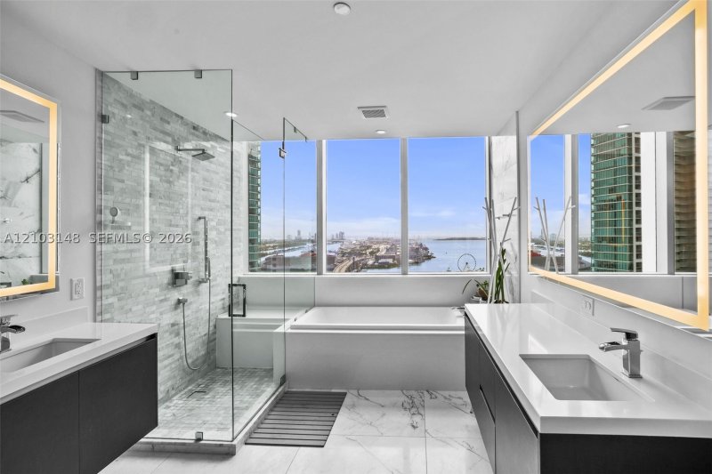 Comprar apartamento no Paramount Miami WorldCenter 3211