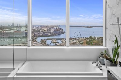 Comprar apartamento no Paramount Miami WorldCenter 3211