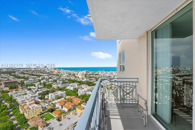 Comprar apartamento no Yacht Club at Portofino 2911