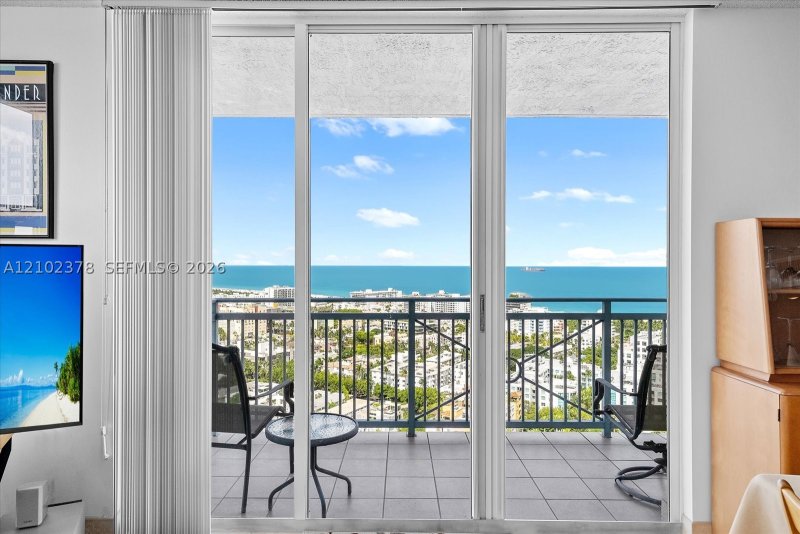 Condo for sale at Yacht Club at Portofino 2911