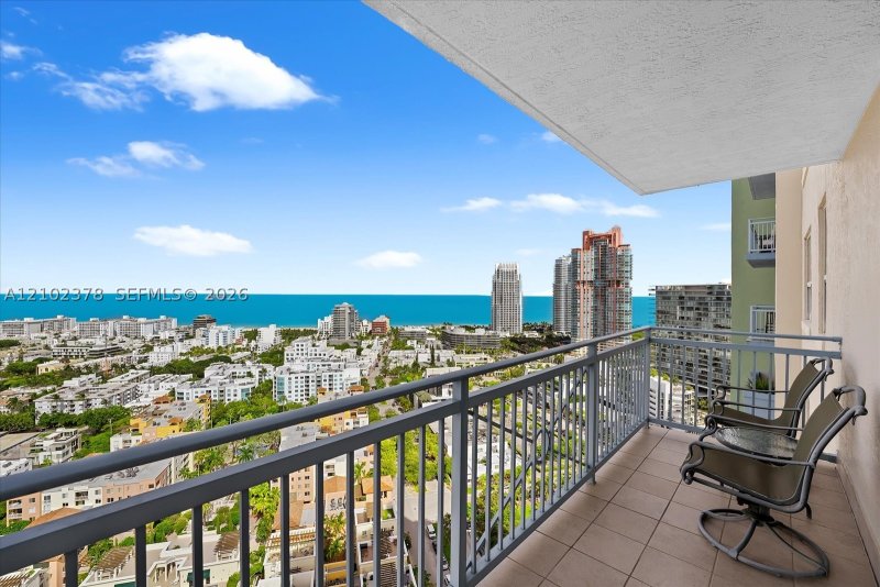 Condo for sale at Yacht Club at Portofino 2911