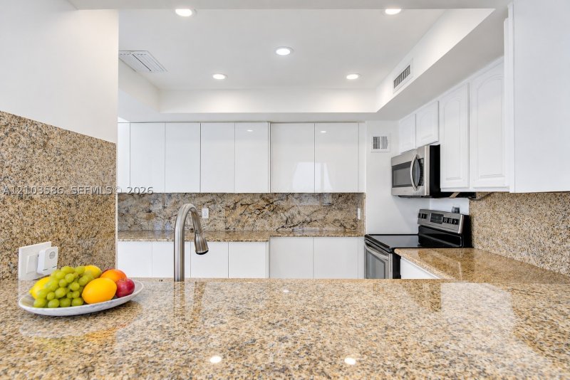 Property photo # 7