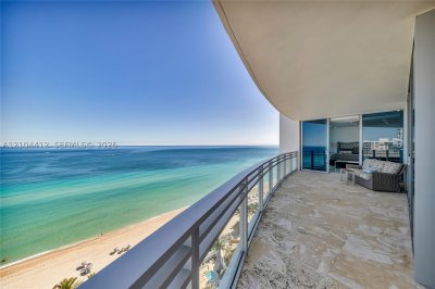 Comprar apartamento en Diplomat Residences 1602