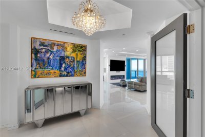 Comprar apartamento en Diplomat Residences 1602
