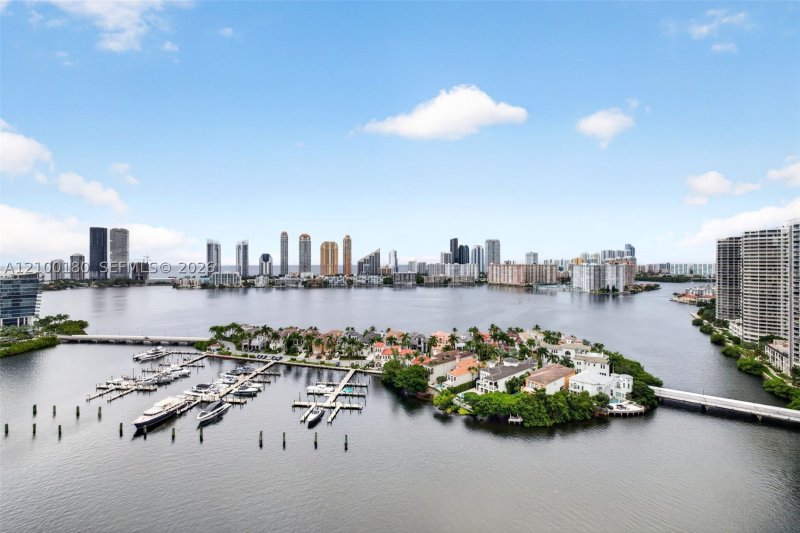 Condo for sale at 7000 Williams Island 2409-2410