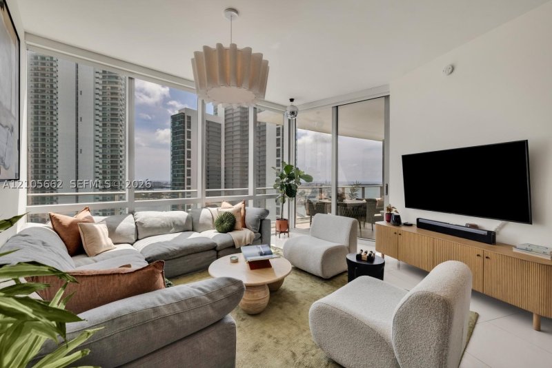 Comprar apartamento no Paramount Miami WorldCenter 3403