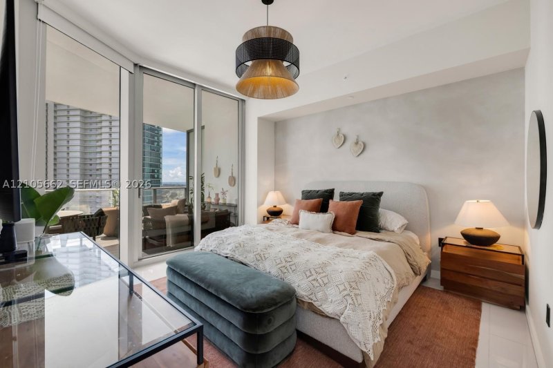 Comprar apartamento no Paramount Miami WorldCenter 3403