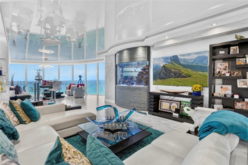 Comprar apartamento en The Pinnacle 3402