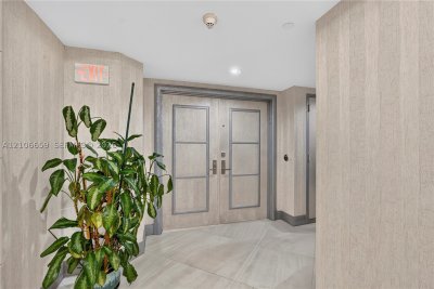 Comprar apartamento en The Pinnacle 3402