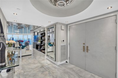 Comprar apartamento en The Pinnacle 3402