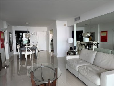 Alquiler de apartamento en Arlen House 2108
